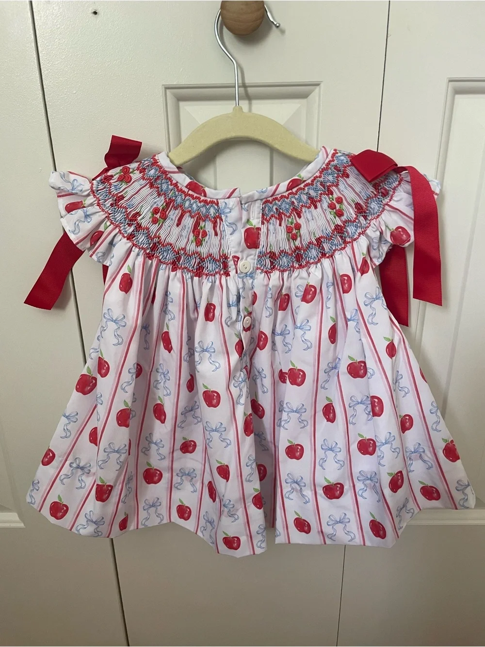 Red Apple Smocked Girls' Dress Top w/ ruffle shorts